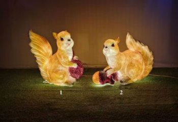 店門口玻璃鋼松鼠雕塑 創(chuàng)意景觀雕塑 仿真擺件