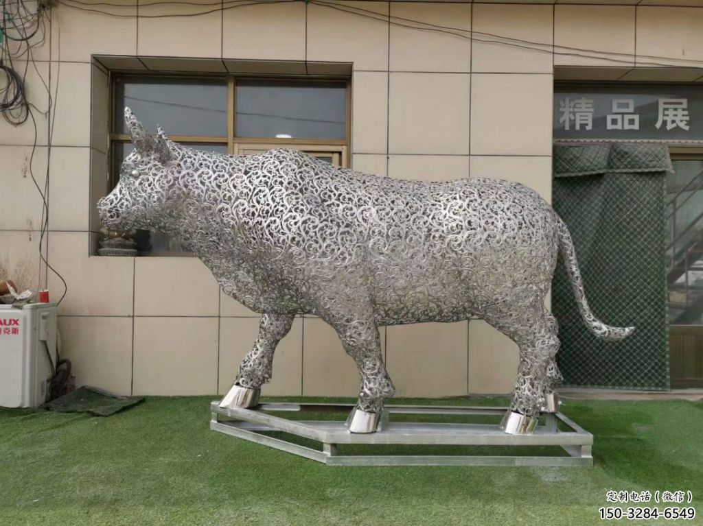 廣場小牛雕塑，動物擺件，仿古工藝