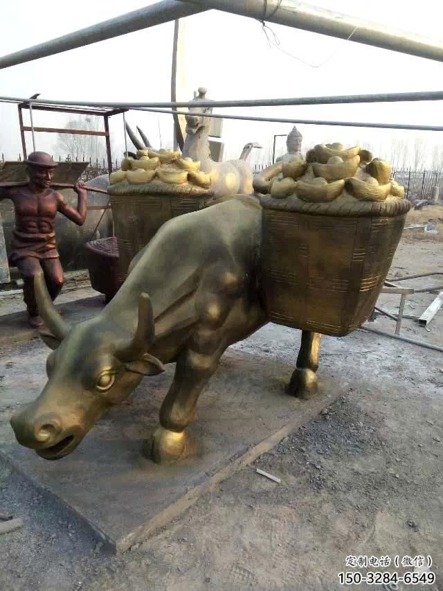 小區(qū)小牛雕塑，抽象主題，鑄銅工藝