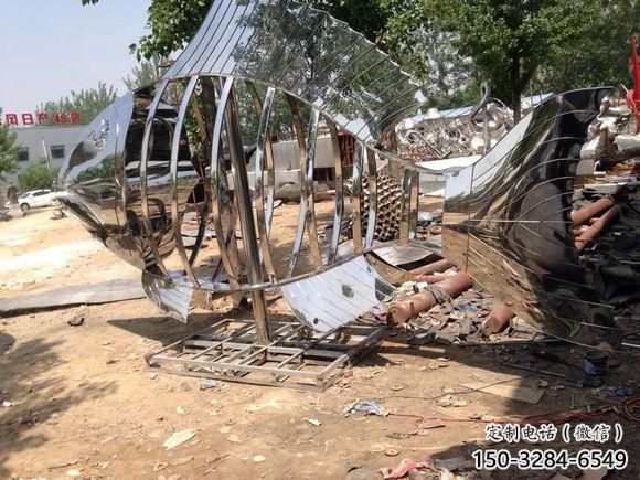 小區魚形雕塑，拉絲海洋雕塑，抽象效果