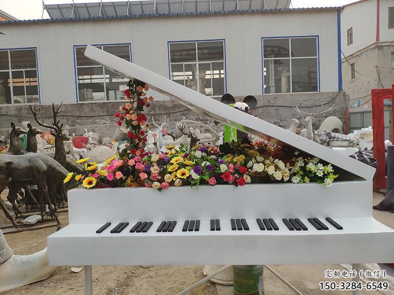 鋼琴雕塑 電鍍現代小品 公園雕塑