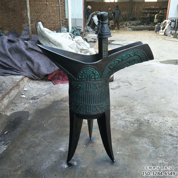 街頭酒杯雕塑 大型別墅區(qū)酒杯子雕塑 鋼管杯子雕塑