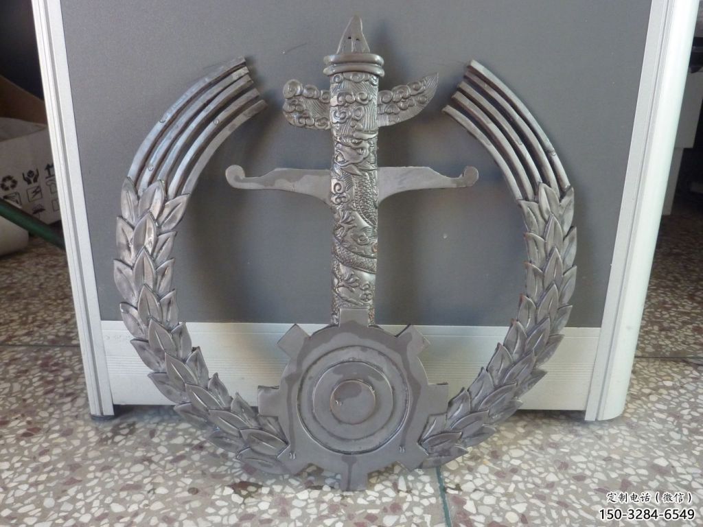 創(chuàng)意校徽雕塑 啞光浮雕雕塑 公園景墻雕塑