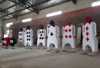 商業街撲克雕塑 烤漆雕塑 彩繪撲克牌雕塑