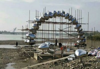 不銹鋼鵝卵石大門(mén)雕塑生產(chǎn)制作