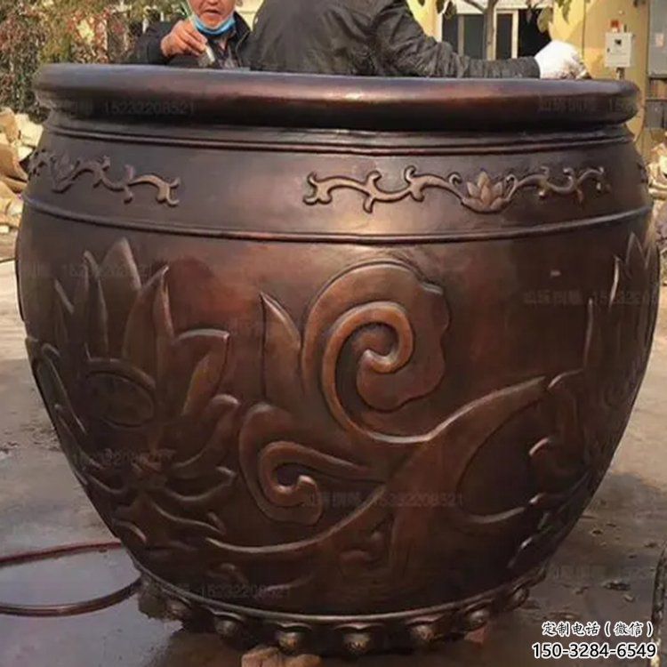 蓮花圖紫銅缸雕塑