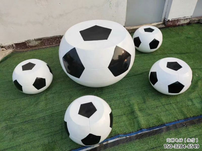 足球坐凳雕塑,仿真藝術(shù)形態(tài)，玻璃鋼坐凳雕塑類(lèi)型