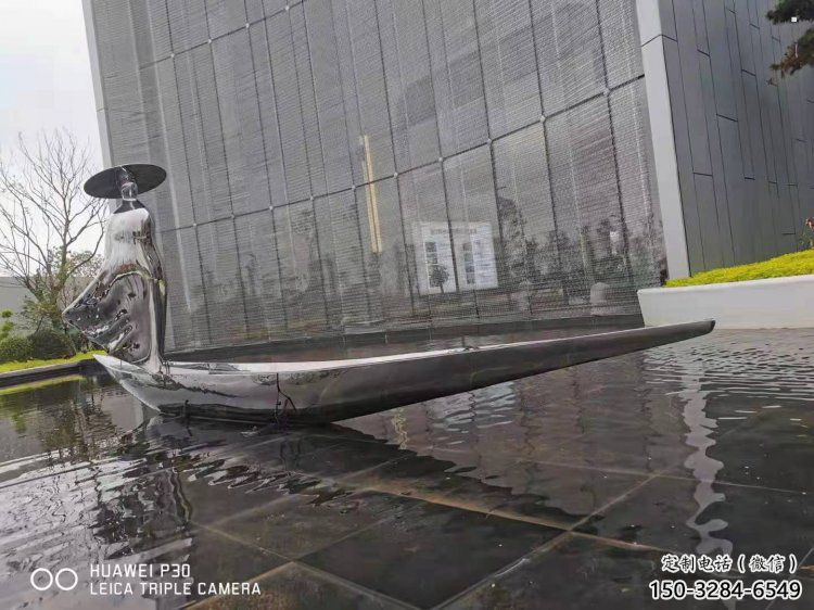 乘船人雕塑展品，標(biāo)識(shí)雕塑，景觀不銹鋼乘船人雕塑選用