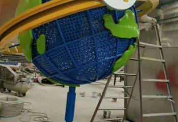 地球雕塑標(biāo)準(zhǔn)，陸地?cái)[件，不銹鋼地球雕塑定制廠家