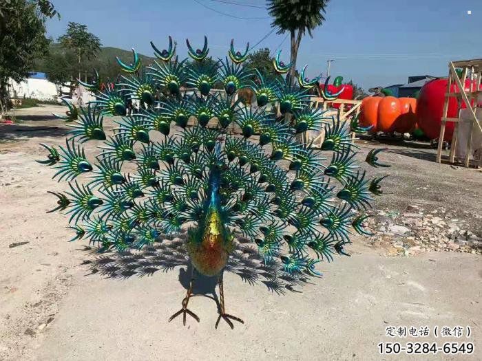 孔雀開屏雕塑定價，街景小品，環境孔雀開屏雕塑批發