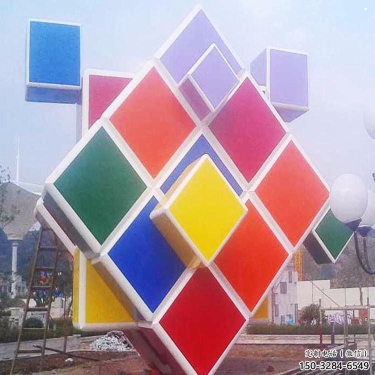 正方體雕塑優(yōu)選，陸地擺件，不銹鋼正方體雕塑供應(yīng)