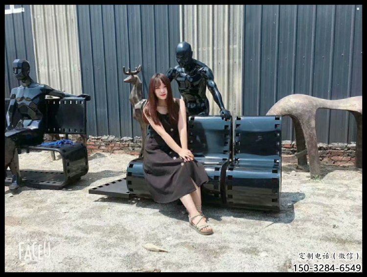 戶外膠卷坐凳雕塑