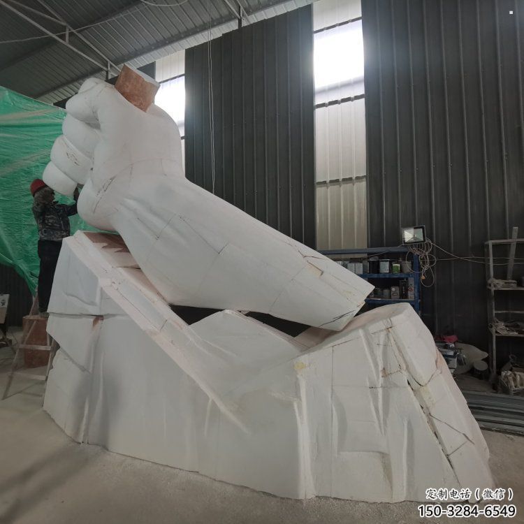 拳頭雕塑展品，公園小品，不銹鋼拳頭雕塑生產商