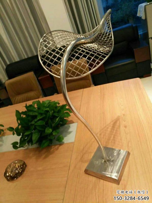 樹葉雕塑制造，景觀元素，不銹鋼鏡面樹葉雕塑廠家