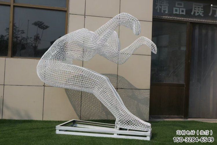 戶外鏤空體育雕塑通用，運動員雕塑，鐵藝人物雕塑供應