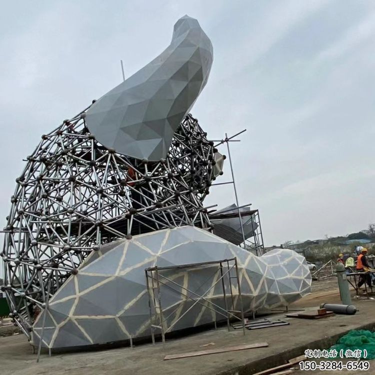 制造熊貓雕塑定價，地標擺件，烤漆切面熊貓雕塑精選