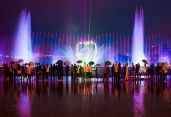 長樂水景程控噴泉雕塑，高噴循環噴水方式設計