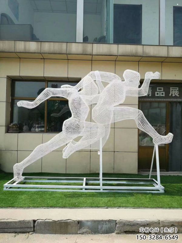 龍華鏤空跨欄雕塑制造商，透雕雕塑，鐵藝體育人物雕塑供給