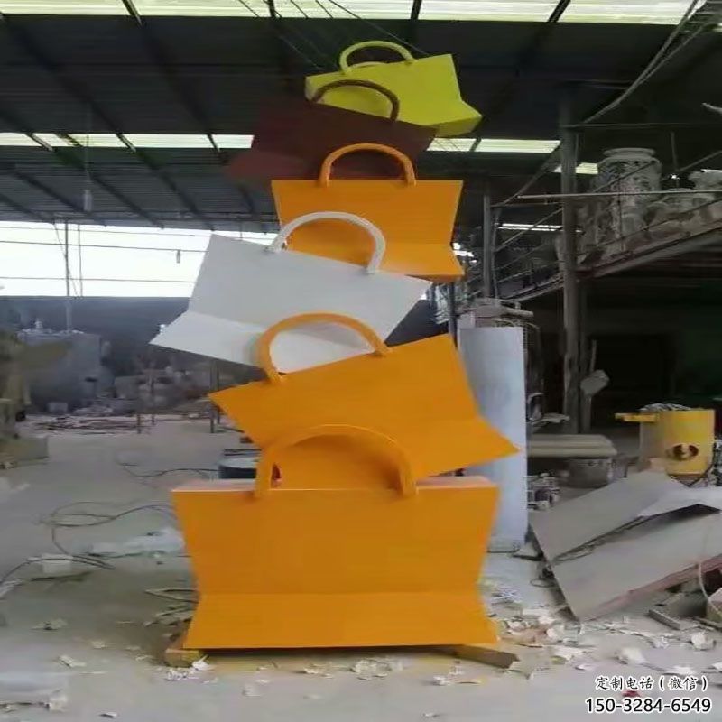 隆德烤漆挎包雕塑制造商，室外軟裝，景觀挎包雕塑制作