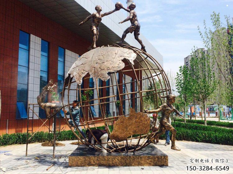 涇源地球儀雕塑選定，拉絲工藝，地球儀人物雕塑預定