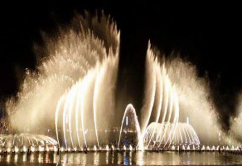 德州水景程控噴泉雕塑，高噴循環(huán)噴水方式設(shè)計制作