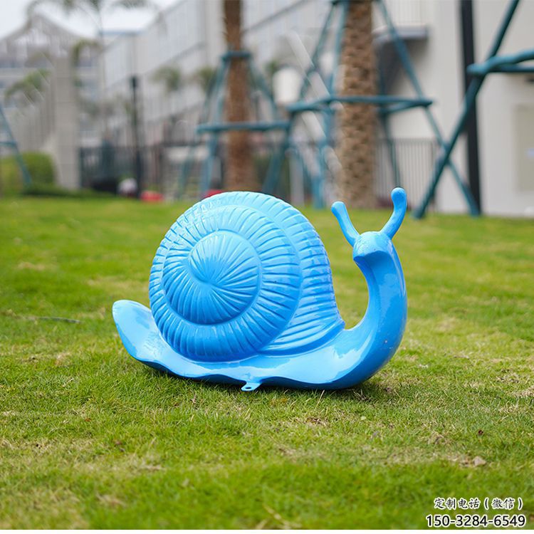 北碚彩繪蝸牛雕塑廠家，園林動物小品，玻璃鋼蝸牛雕塑生產(chǎn)