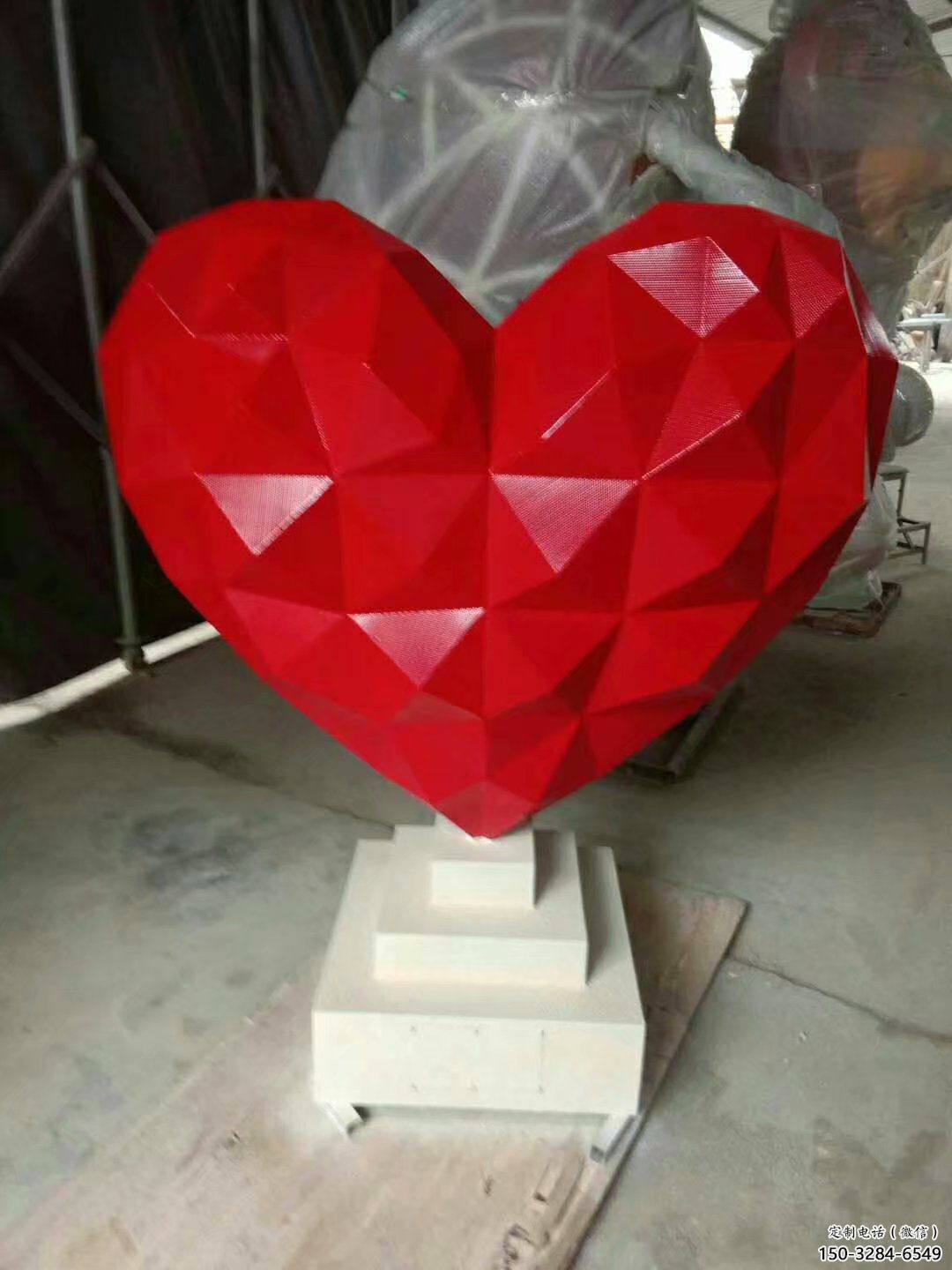 切面工藝不銹鋼桃心雕塑制作